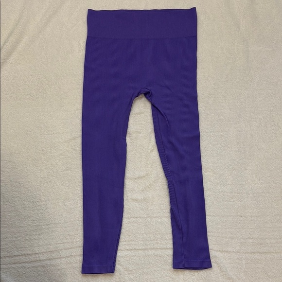 No Boundaries Pants - No Boundaries Purple Leggings